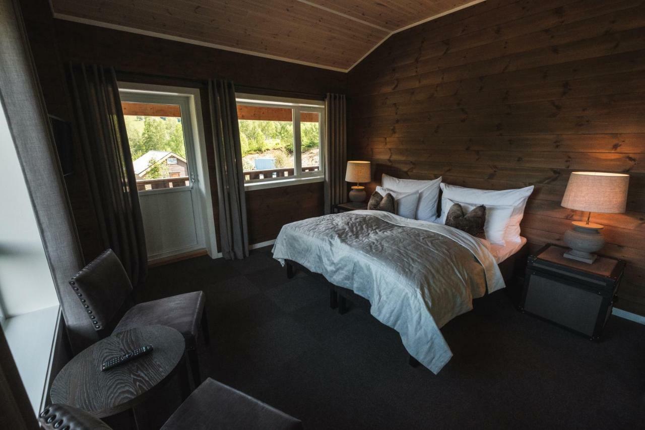 Blatind Boutique Hotel Stordal Bagian luar foto